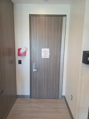 Commercial roll-up door